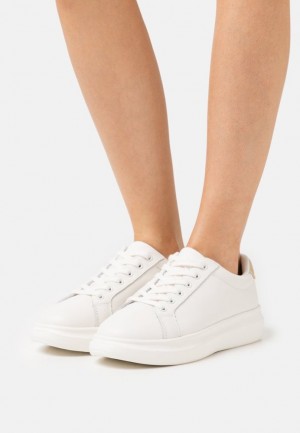 Adidasi Dama Anna Field Piele Trainers Albi | 71256-ZRSQ
