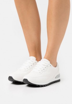 Adidasi Dama Anna Field Trainers Albi | 14023-DQUI