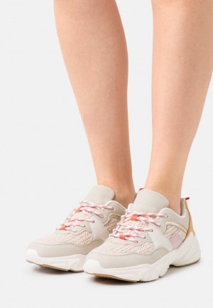 Adidasi Dama Anna Field Trainers Bej | 02943-FPAY