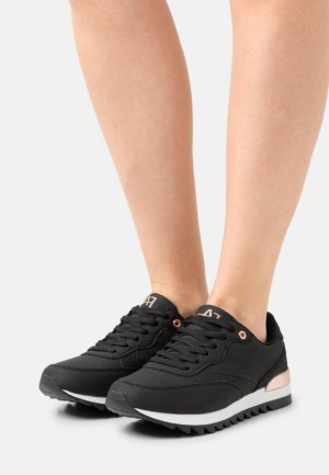 Adidasi Dama Anna Field Trainers Negrii | 23487-VYGH