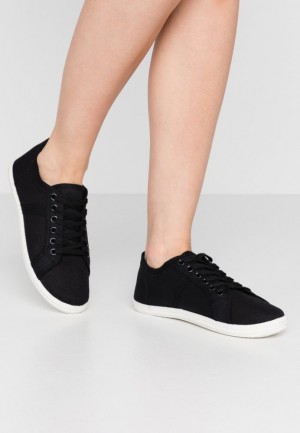 Adidasi Dama Anna Field Trainers Negrii | 61724-QYVK