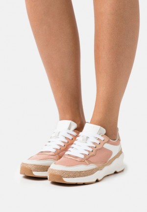 Adidasi Dama Anna Field Trainers Roz Aurii | 49308-GJUD