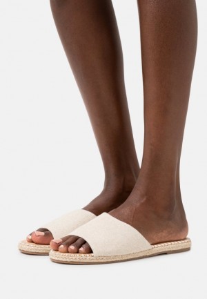 Papuci Dama Anna Field Mules Bej | 48753-BRSF