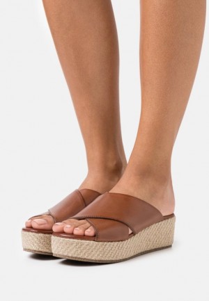 Papuci Dama Anna Field Piele Toc Mules Maro | 81490-PRJL